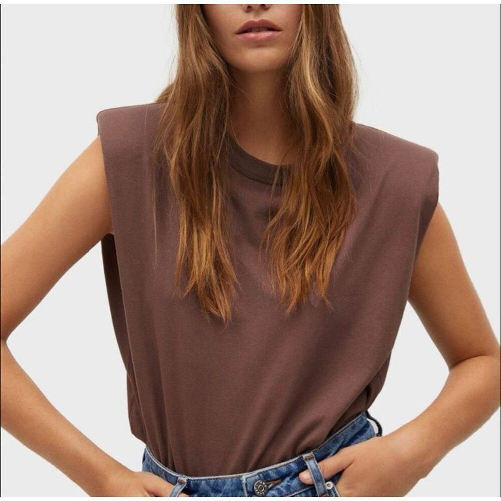 Babaton Sleeveless Shoulder Pad Shirt
